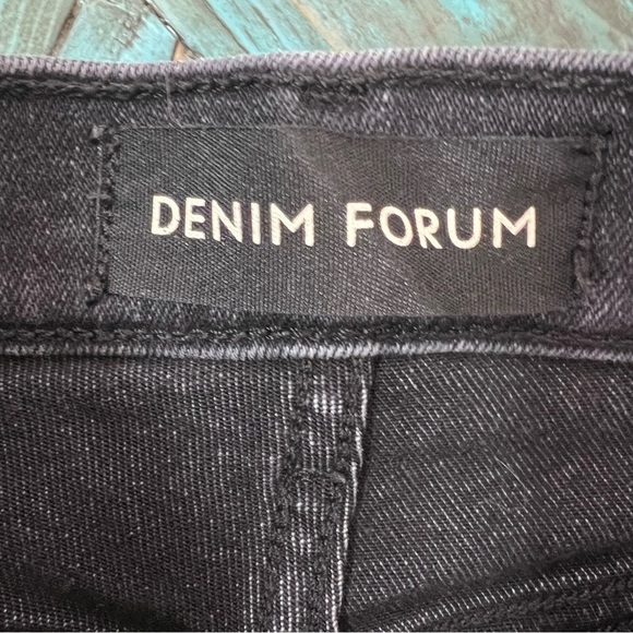 Aritzia Denim Forum The Nico Mid Rise Skinny Crop Jeans Size 24 - Picture 8 of 11